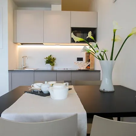 Vistamare Luxury Retreat Apartment *